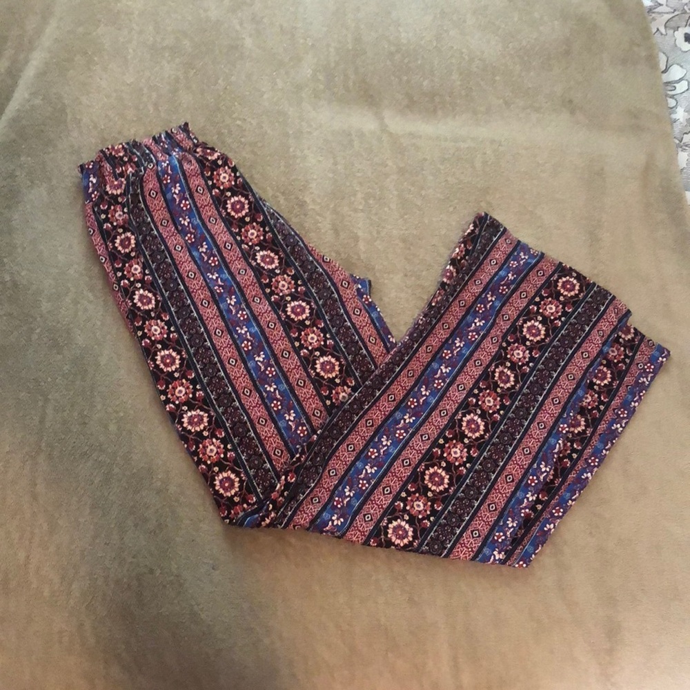 Women’s flowy pants